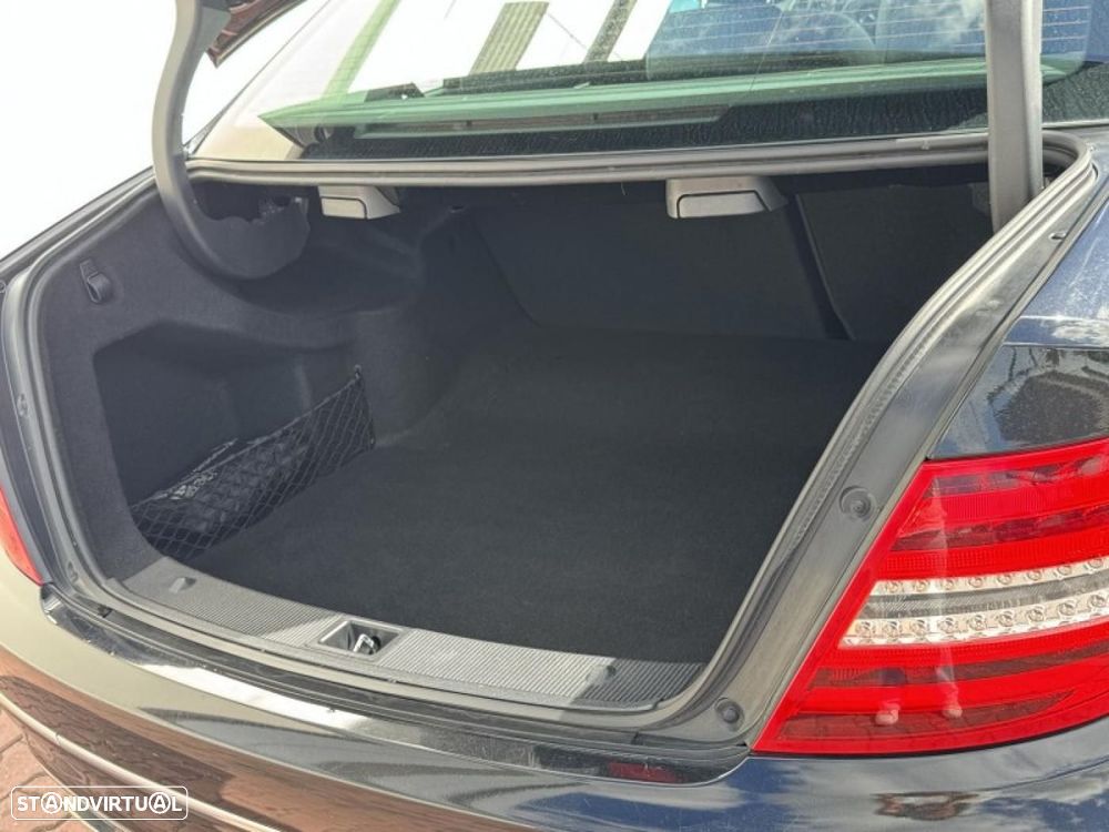 Mercedes-Benz C 220 CDI Elegance BE 117g - 32