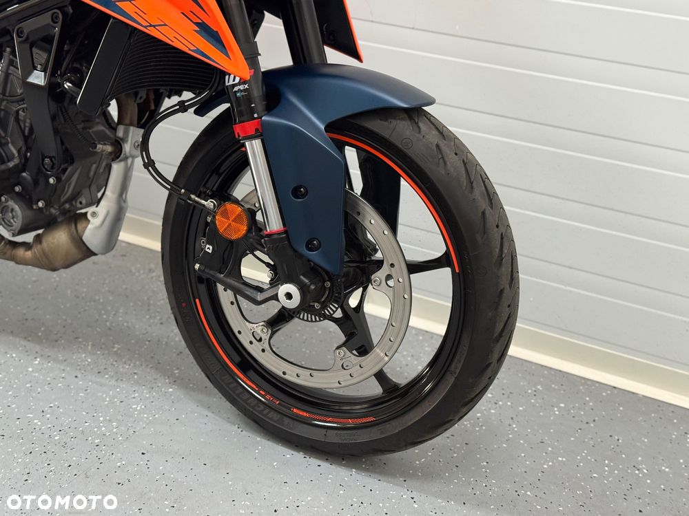 KTM Duke 125 - 13