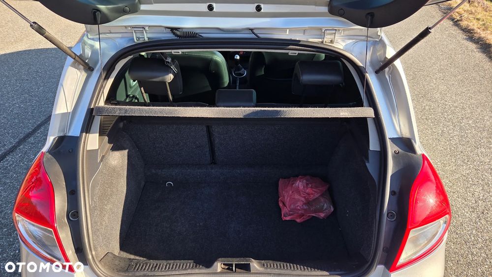 Renault Clio 1.5 dCi Alize - 13