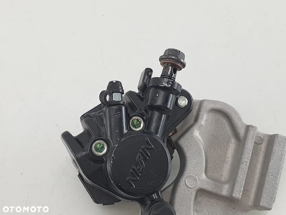 ZACISK HAMULCOWY TYL  YAMAHA XSR 125 - 6