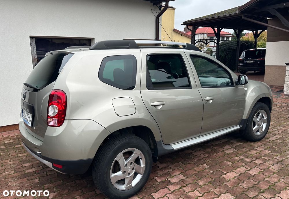 Dacia Duster 2012 photo 2