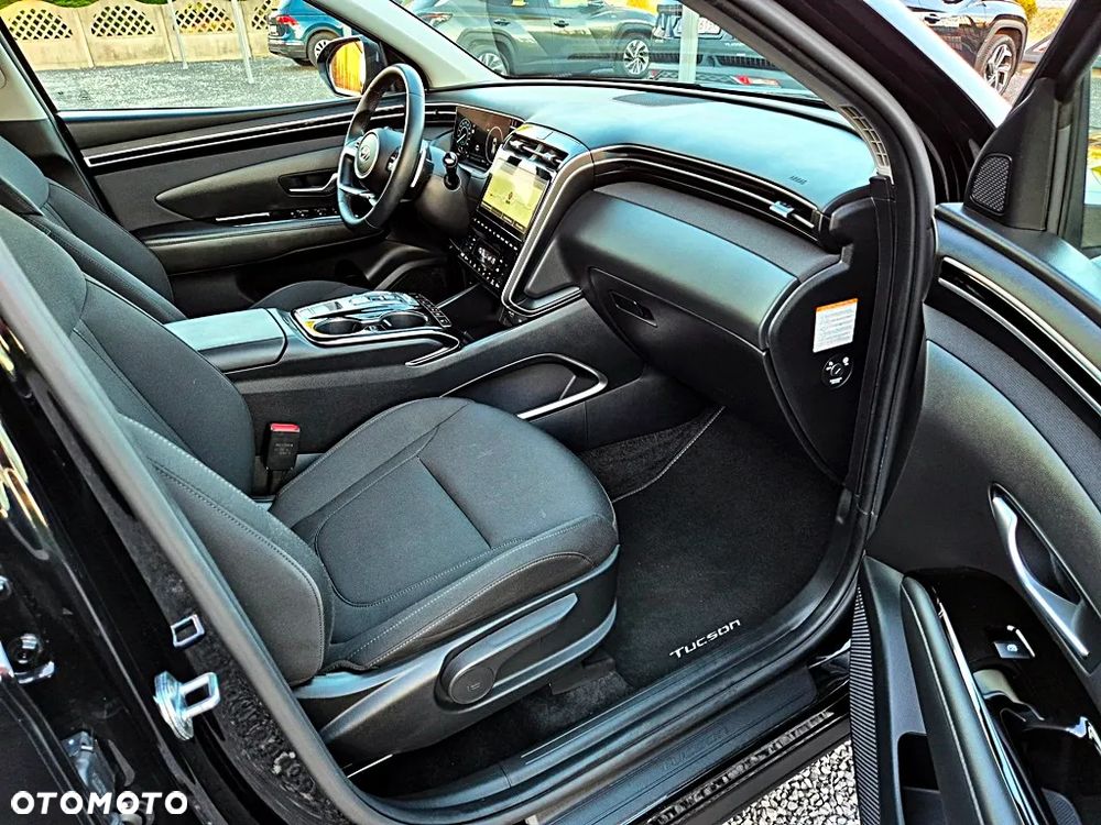 Hyundai Tucson 1.6 T-GDi HEV Executive 2WD - 26