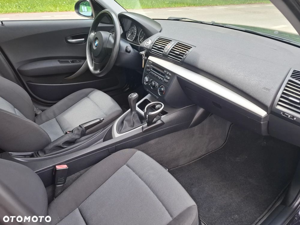 BMW Seria 1 - 11