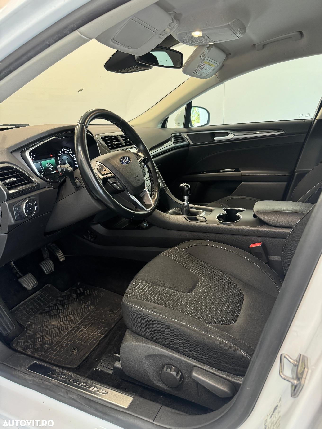 Ford Mondeo 2.0 TDCi Titanium - 21