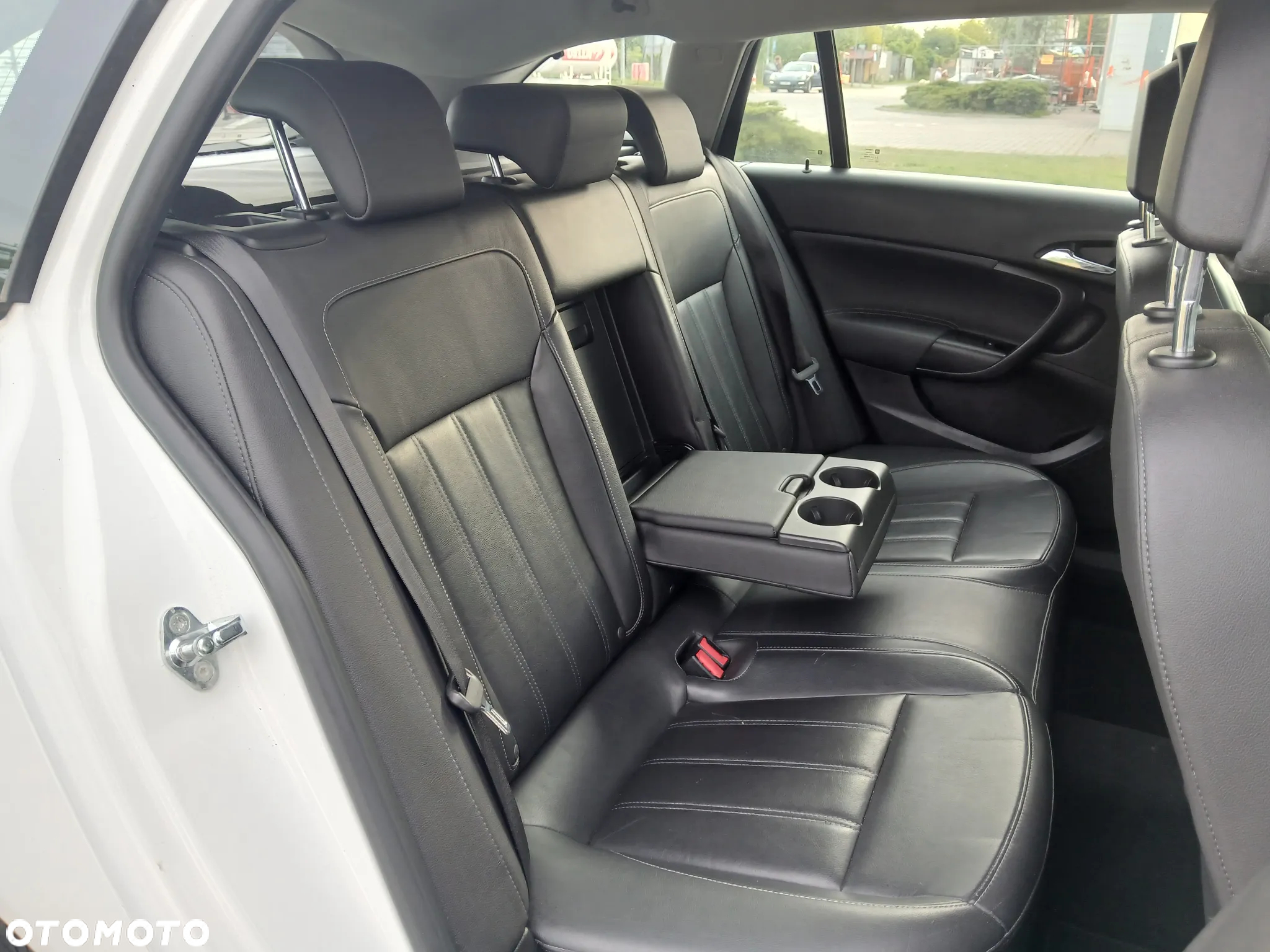 Opel Insignia 1.6 Turbo Sports Tourer Cosmo - 7