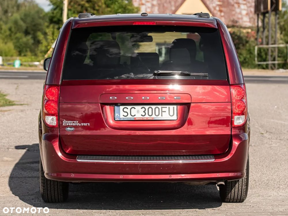 Dodge Grand Caravan 3.6 R/T - 11
