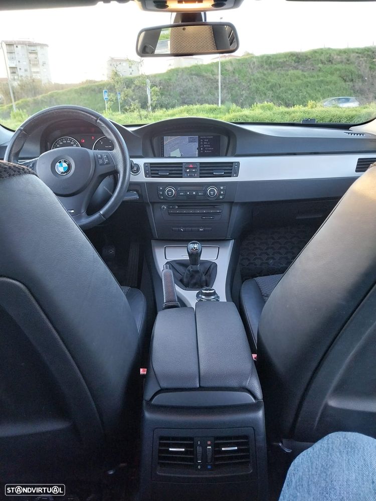 BMW 318 d Navigation - 13