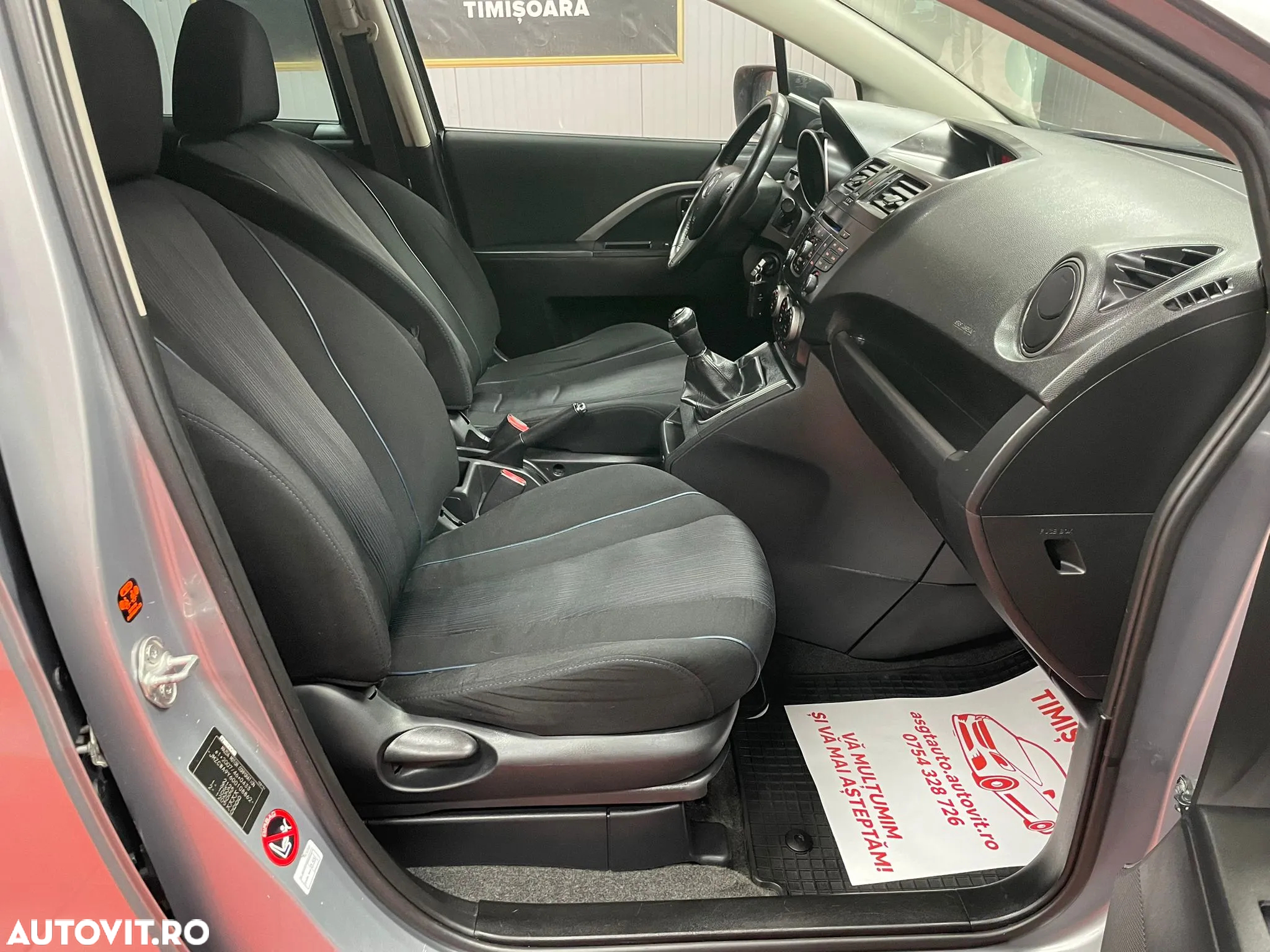 Mazda 5 - 12