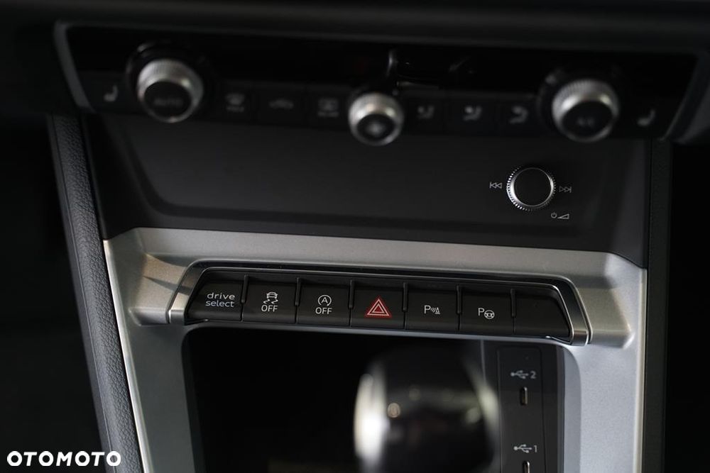 Audi Q3 Sportback - 11