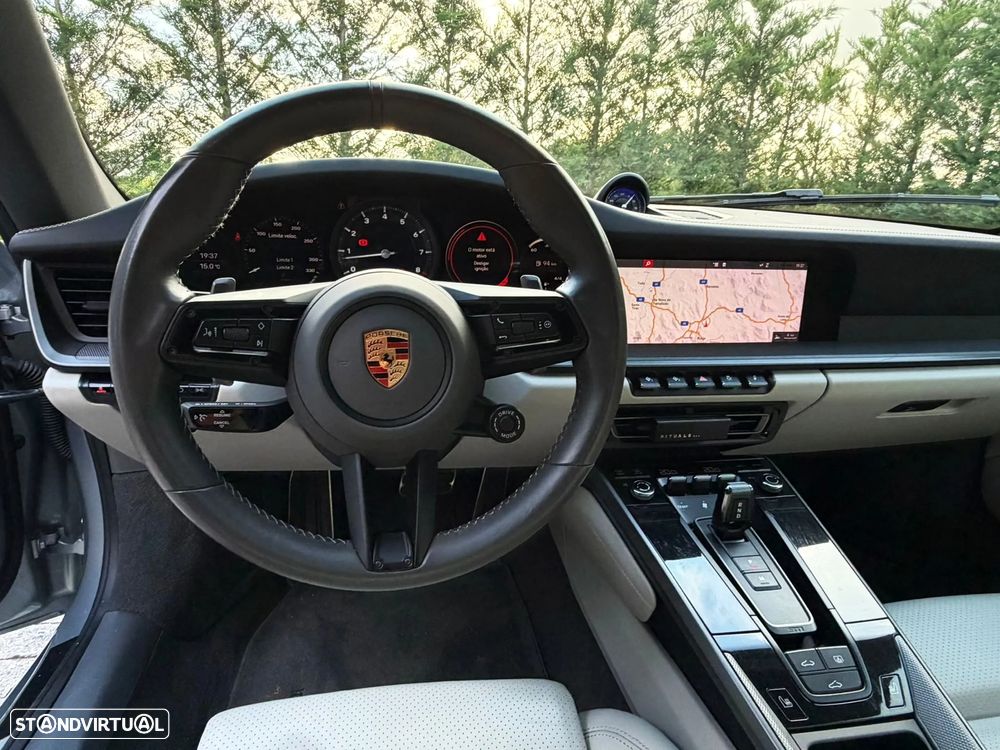 Porsche 911 (992) Carrera 4S PDK - 21