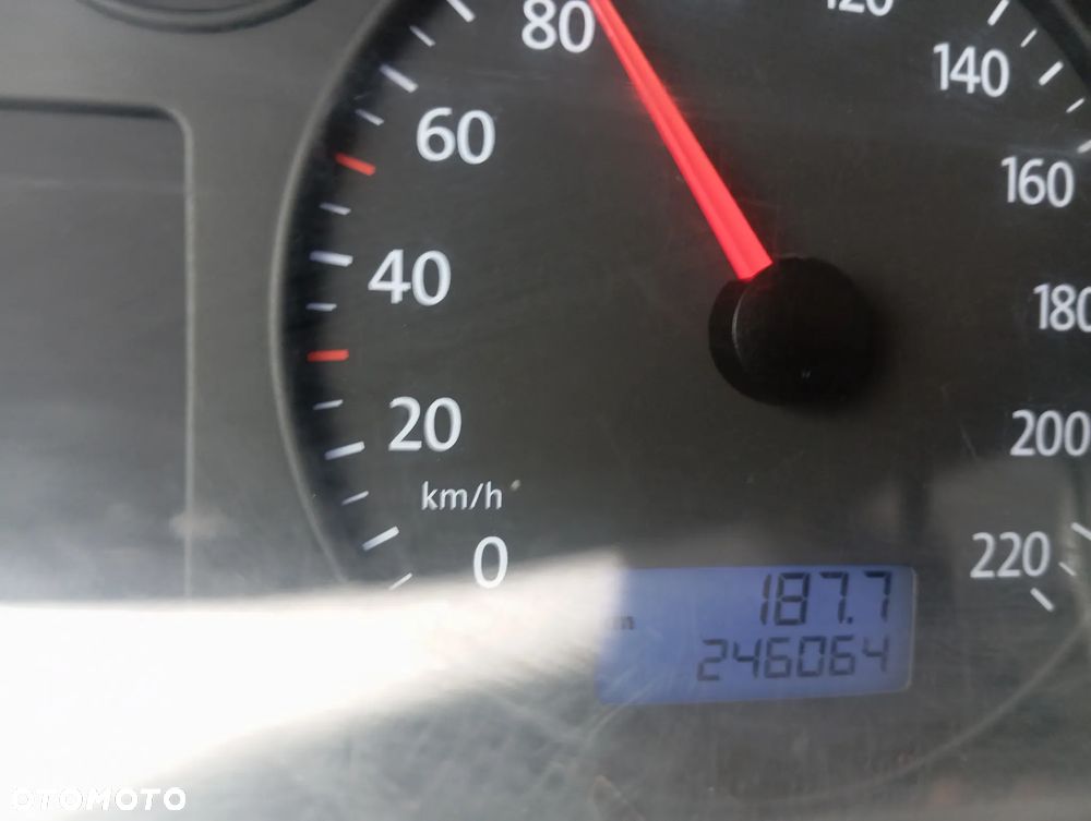 Volkswagen T5 - 9