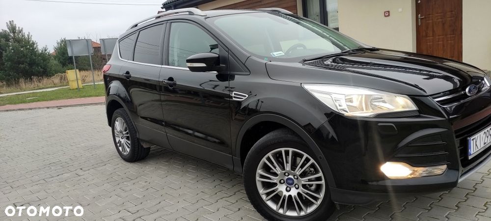 Ford Kuga 2.0 TDCi 2x4 Titanium - 12