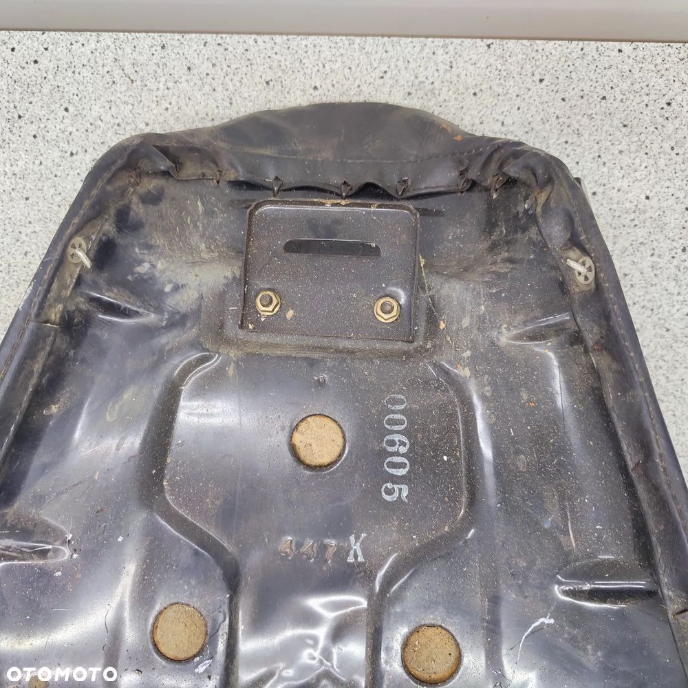 Siedzenie, fotel, kanapa Honda CM 400 CM400 - 17