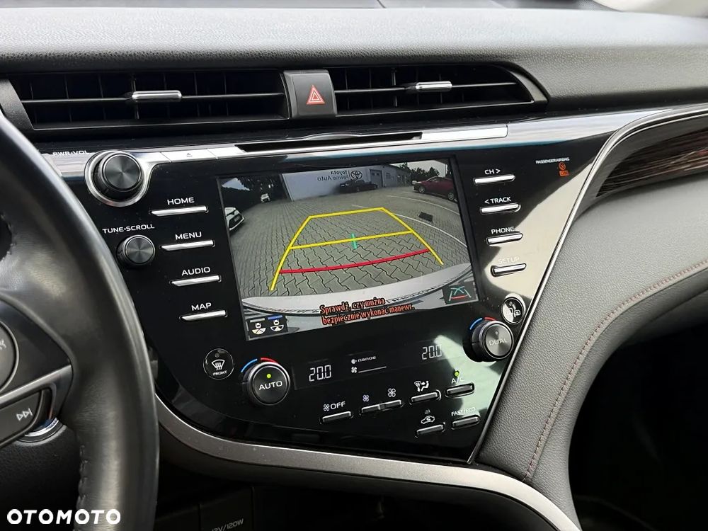 Toyota Camry 2.5 Hybrid Prestige CVT - 11