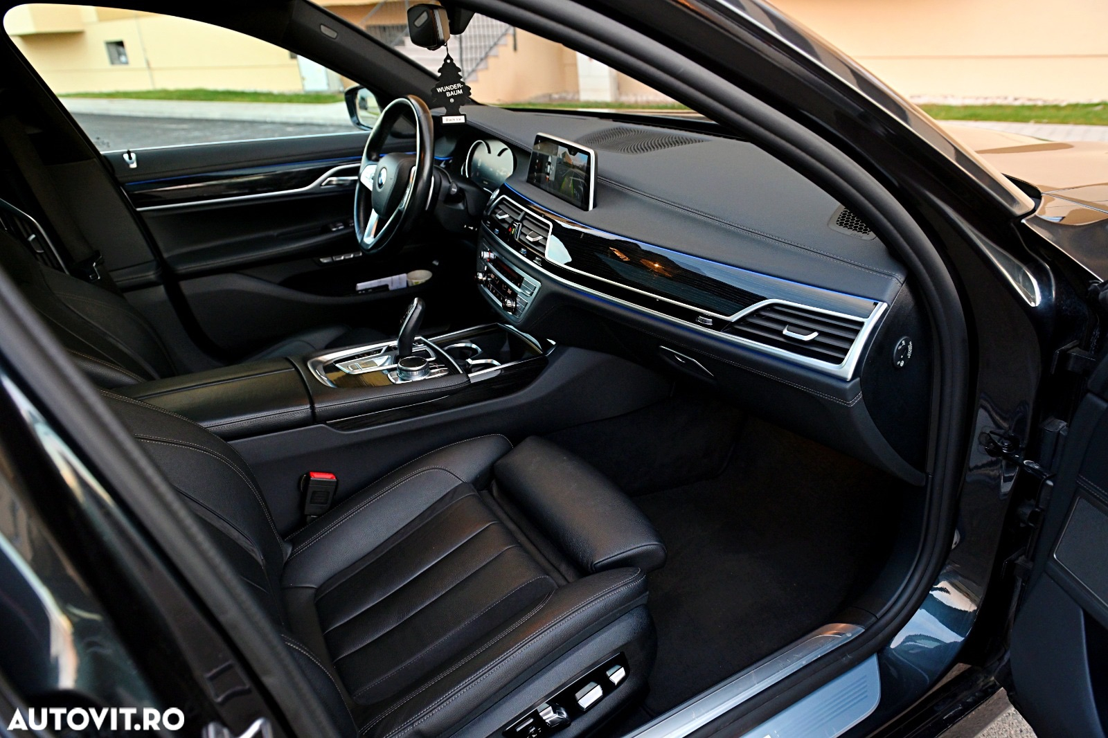 BMW Seria 7 740d xDrive - 7