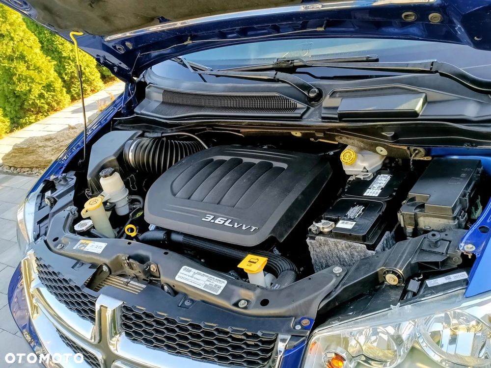 Dodge Grand Caravan 3.6 R/T - 19
