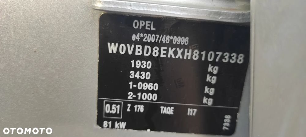 Opel Astra 1.6 CDTI Enjoy - 24