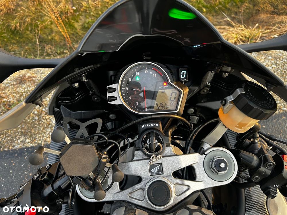 Honda CBR - 9