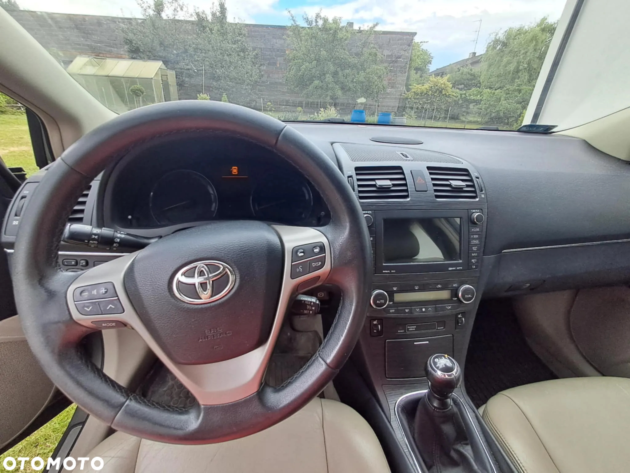 Toyota Avensis 2.0 Prestige NAVI - 10