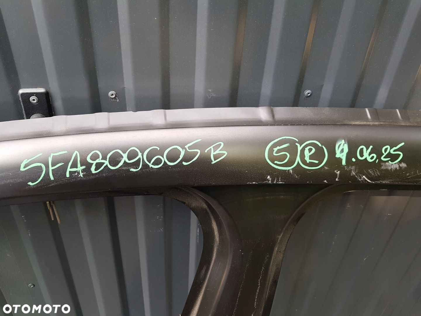 SEAT LEON 19 lewy słupek rama bok próg błotnik tył poszycie 5FA809605B - 4