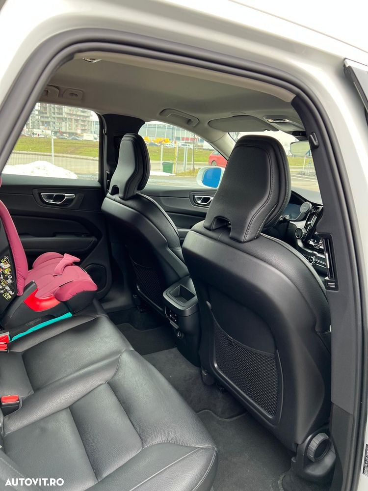 Volvo XC 60 B4 D AWD Geartronic Inscription - 5