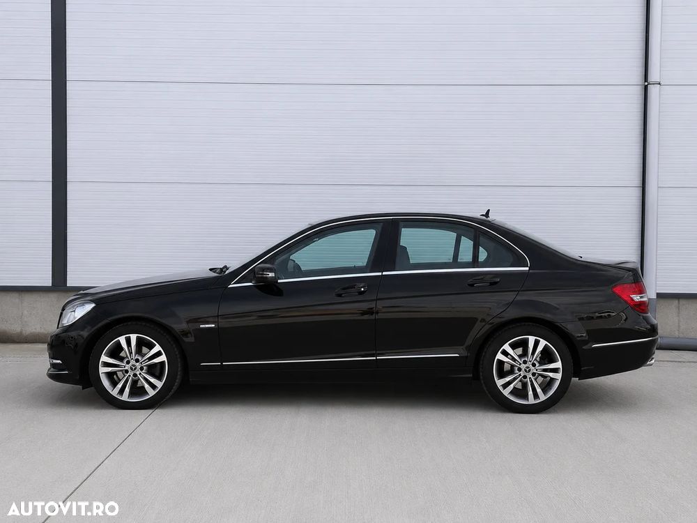 Mercedes-Benz C 220 CDI DPF (BlueEFFICIENCY) 7G-TRONIC Elegance - 3