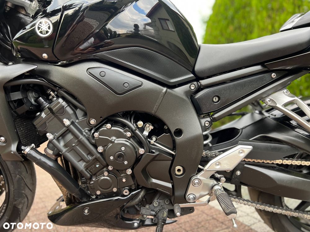 Yamaha FZ - 26