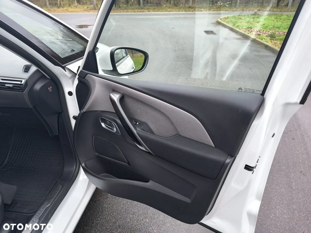 Citroën C4 Picasso BlueHDi 150 Exclusive - 25