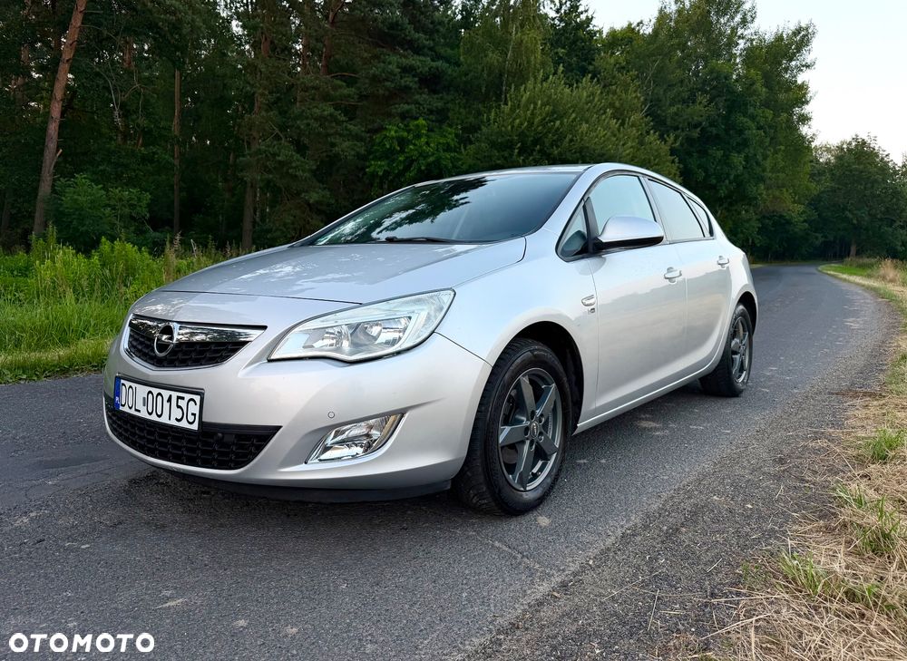 Opel Astra 1.4 Turbo 150 Jahre - 1
