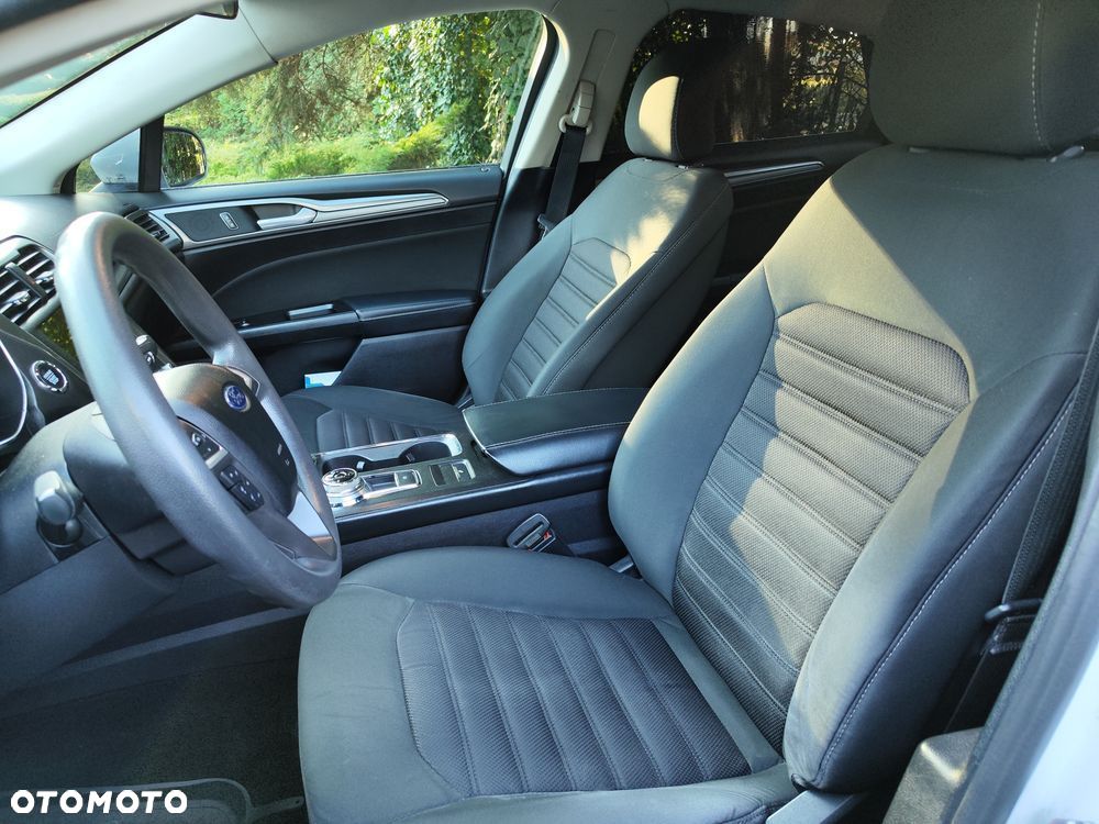 Ford Fusion - 6