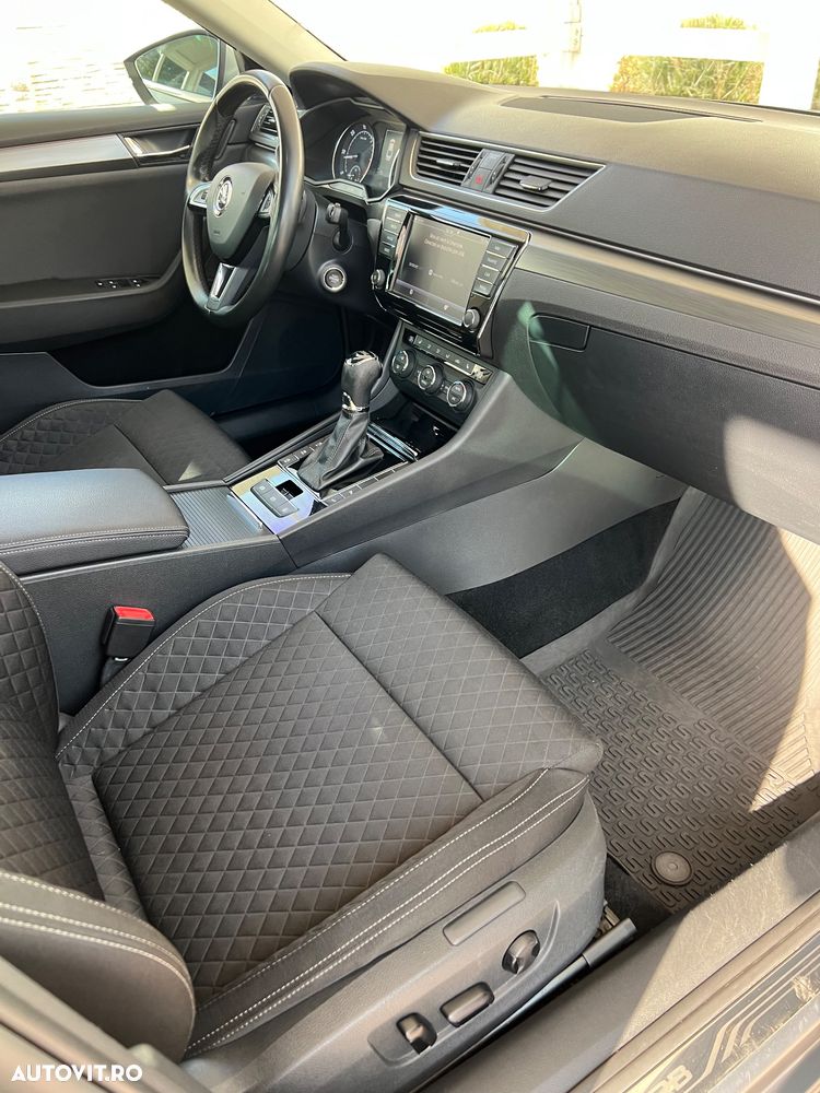 Skoda Superb 2.0 TDI DSG Sportline - 38