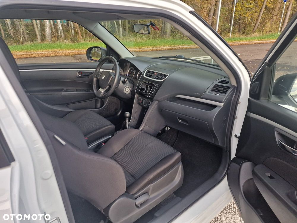 Suzuki Swift 1.2 Club - 24