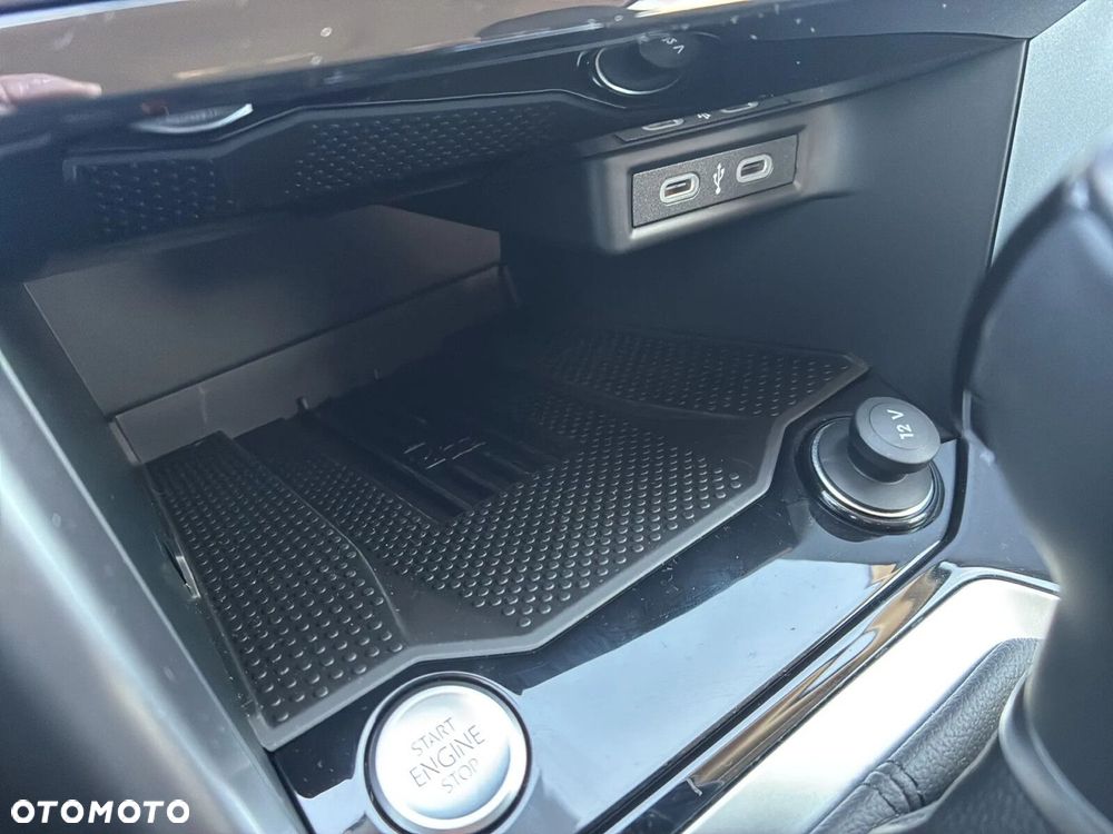 Volkswagen T-Roc - 25