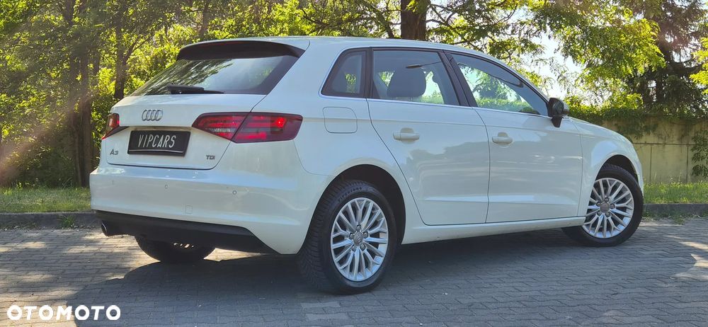Audi A3 Sportback 1.6 TDI Attraction - 11