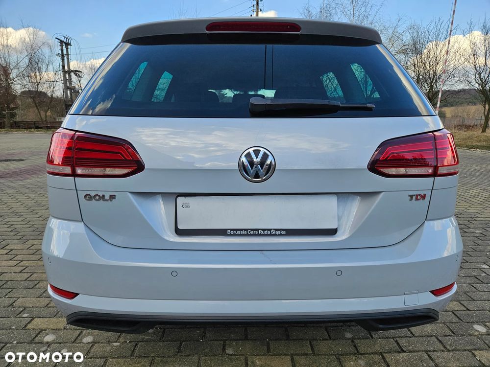 Volkswagen Golf - 9