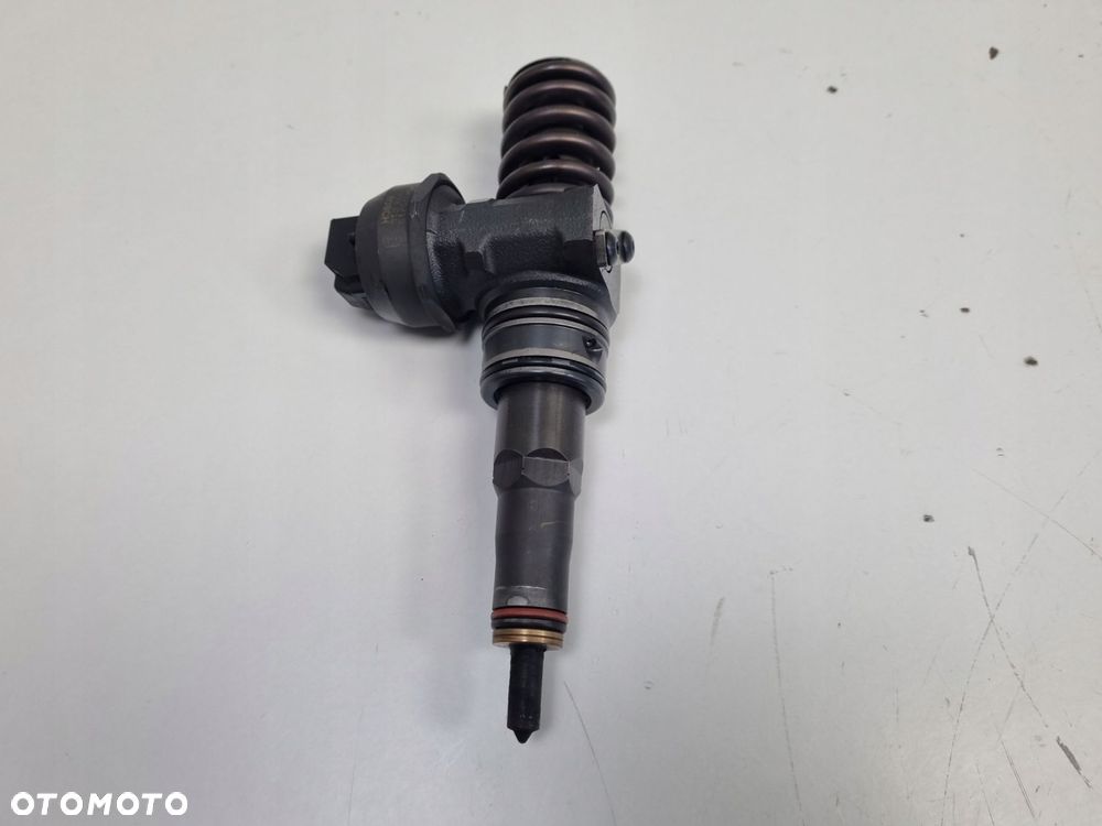 POMPOWTRYSKIWACZ wtrysk VW Audi Skoda Seat 1.9 TDI 105KM 038130073AG - 4