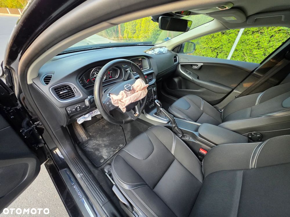 Volvo V40 D2 Geartronic Linje Svart - 8