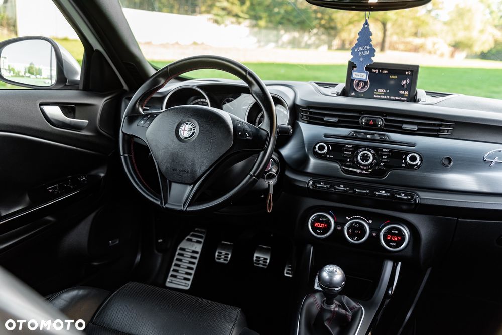 Alfa Romeo Giulietta 1.8 TBi 16V Quadrifoglio Verde - 28