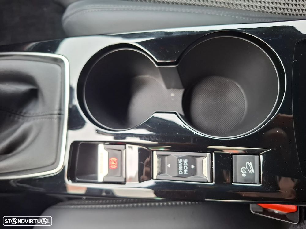 Peugeot 2008 1.2 PureTech GT Line - 27