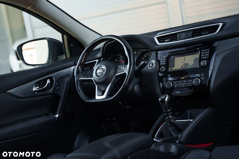 Nissan Qashqai 1.6 DCi Tekna+ - 19
