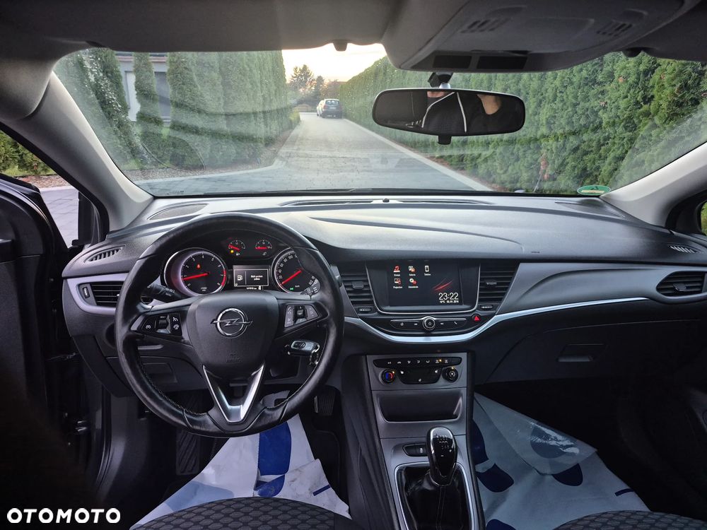 Opel Astra - 16