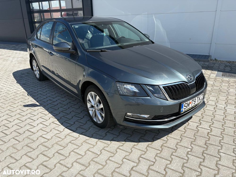 Skoda Octavia 2.0 TDI DSG Ambition - 1