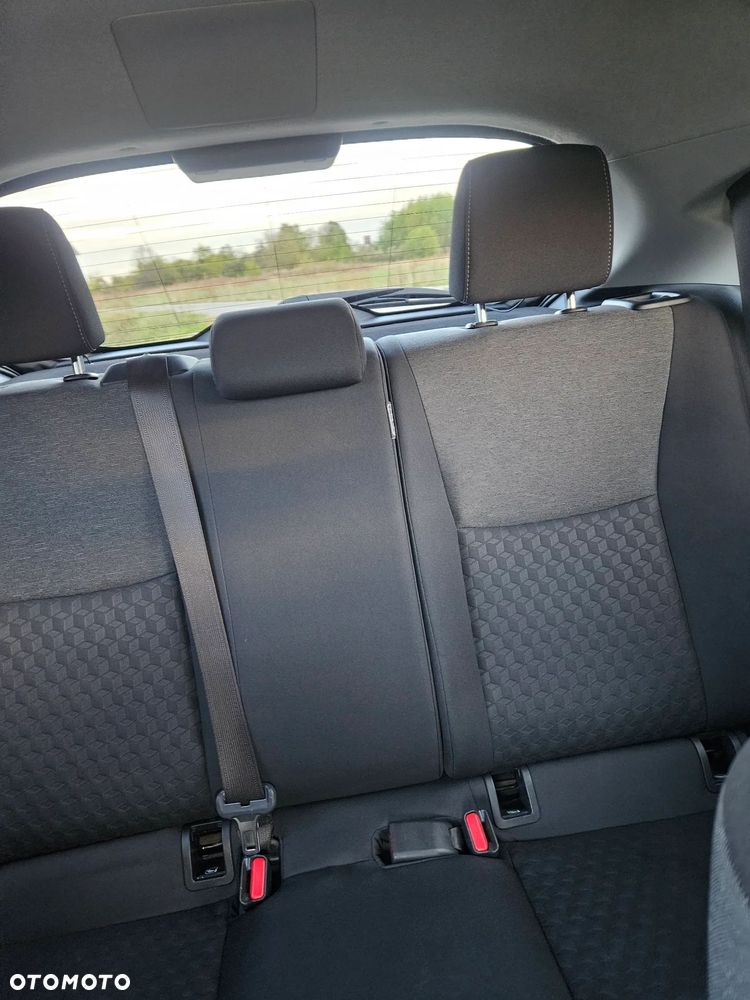 Toyota Yaris - 10