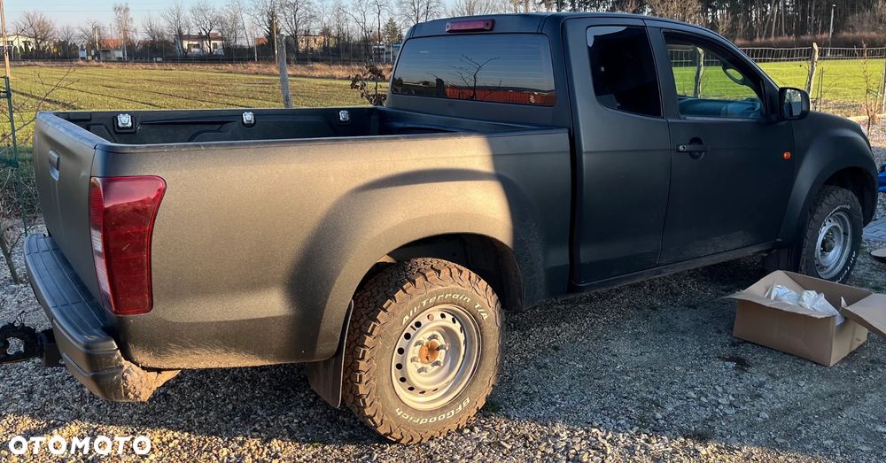 Isuzu D-Max 2.5 EC L - 3