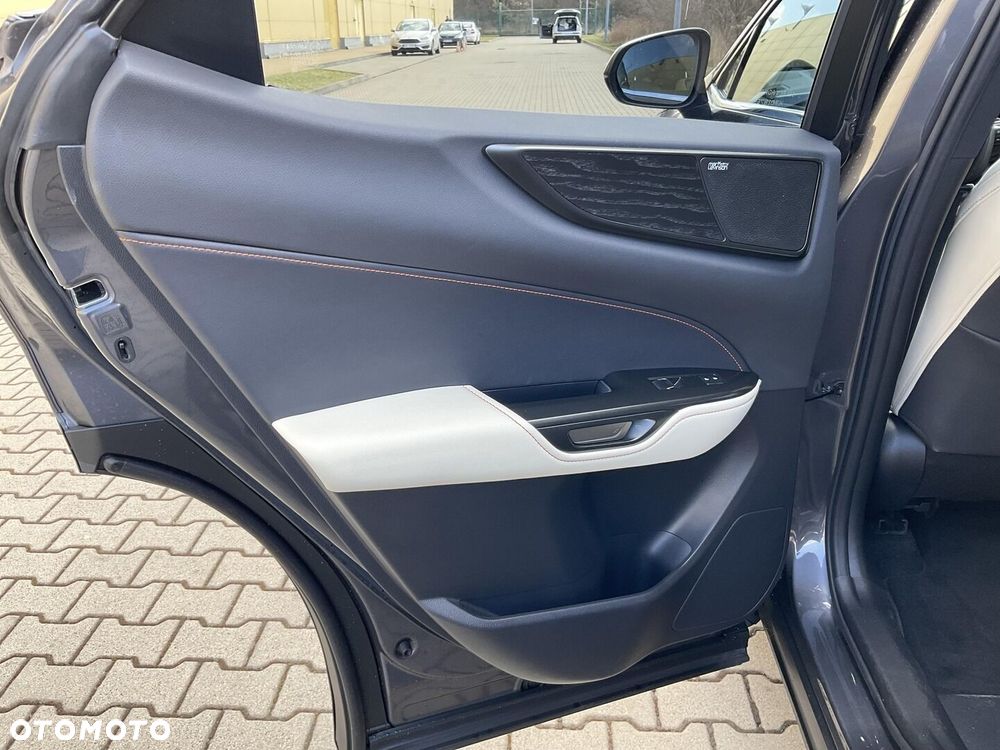 Lexus NX 350h Omotenashi AWD - 19