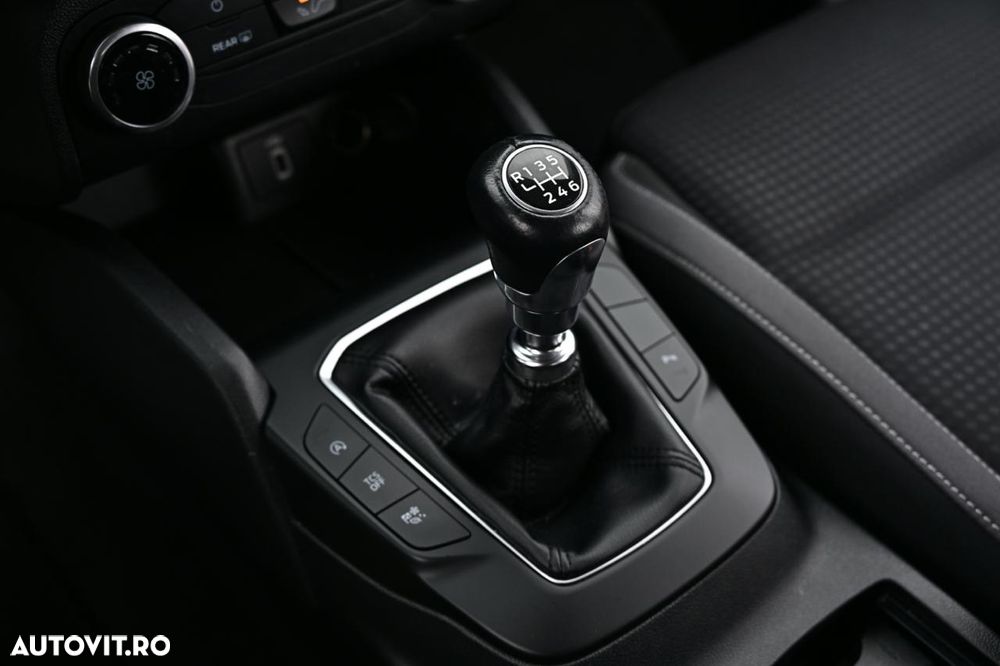 Ford Focus 1.5 EcoBlue Start-Stopp-System TREND - 19