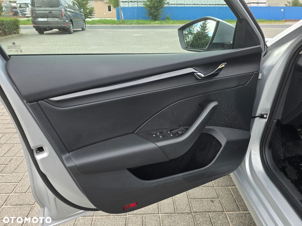 Skoda Octavia 1.5 TSI ACT Style - 9