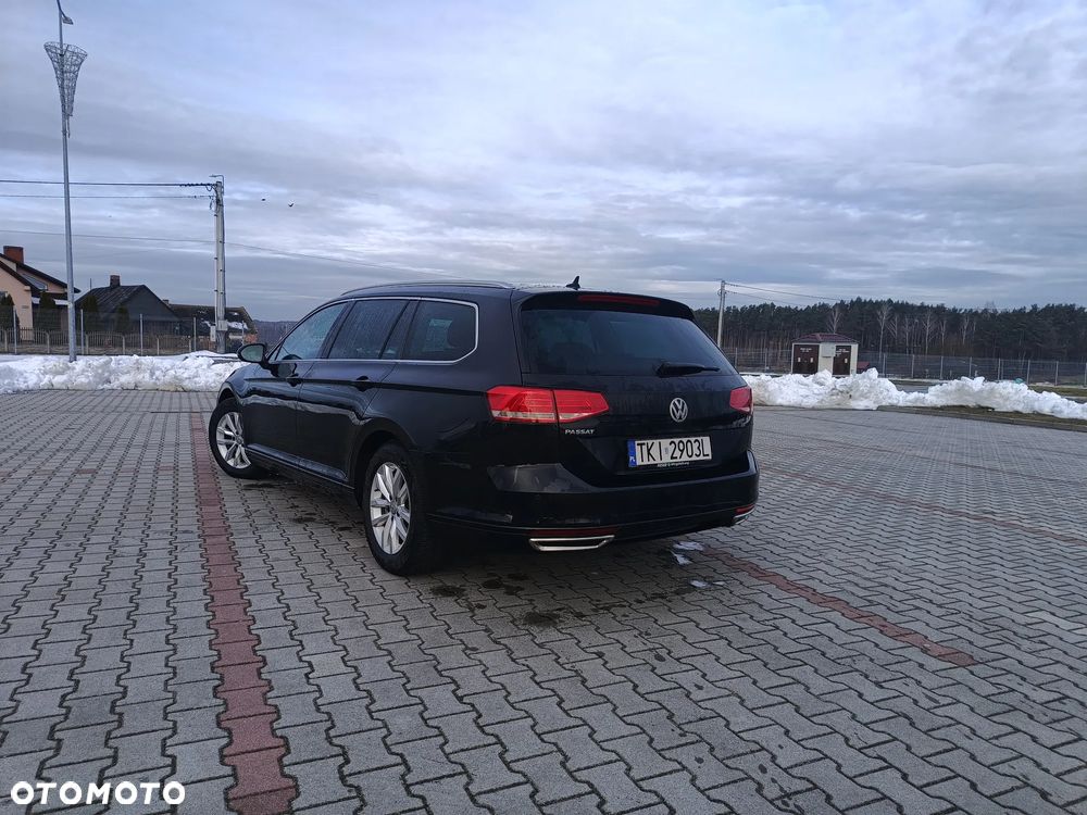 Volkswagen Passat 2.0 TDI SCR DSG Business - 26