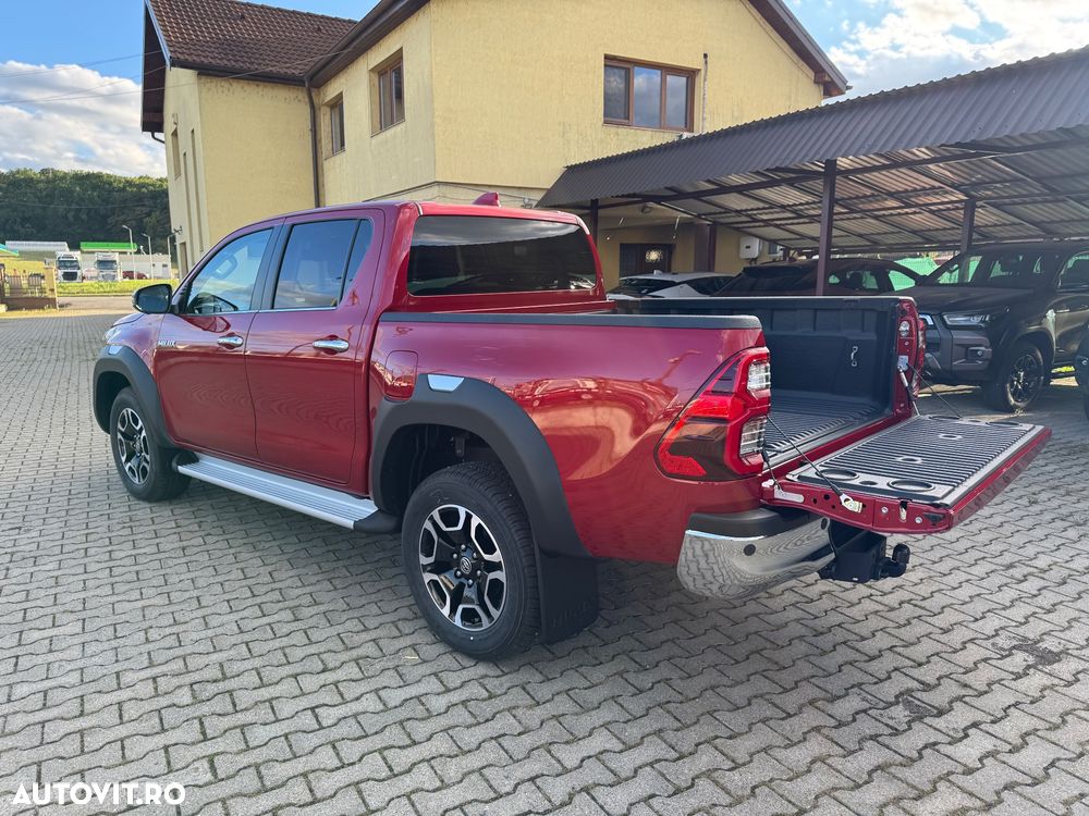 Toyota Hilux 2.8D 204CP 4x4 Double Cab AT MHEV Executive - 11