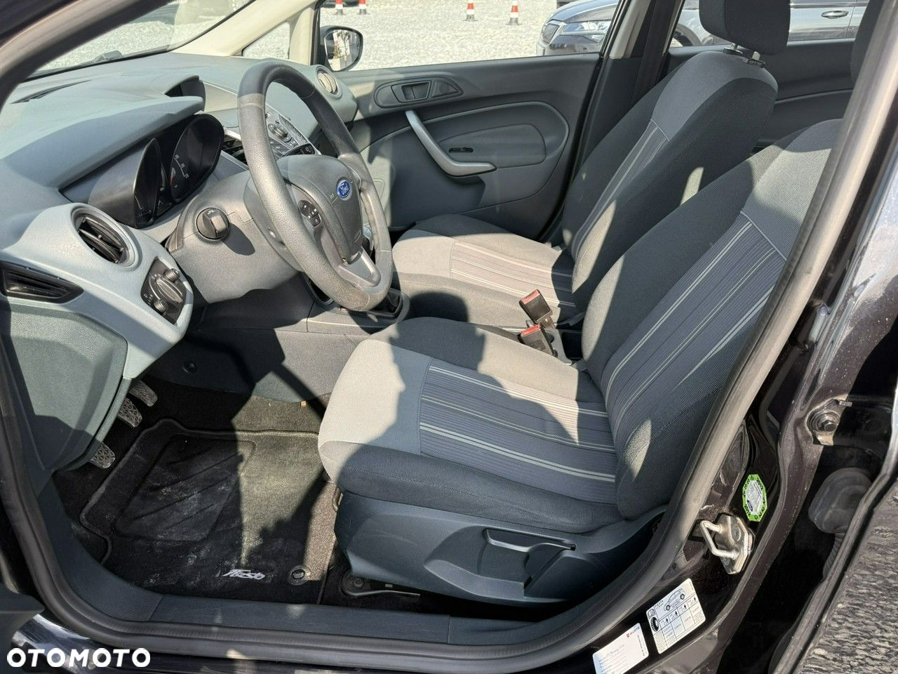 Ford Fiesta 1.25 Ambiente - 13